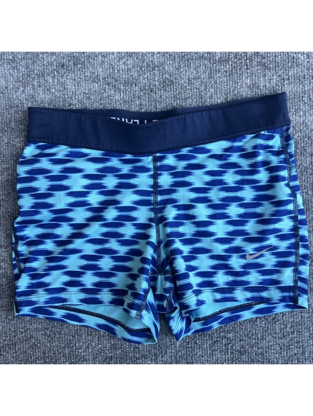 Nike Pro Dri-FIT Blue Abstract Compression Shorts Women's Size M Athleisure.